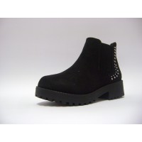CHIKA BOTIN NEW PONY 06 CHIKA BOTIN NEW PONY 06