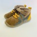 Zapy botas con velcro taupe mostaza