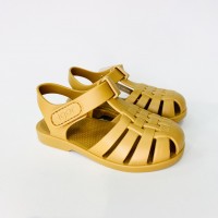 Igor Cangrejeras clasica mostaza sandalias de agua Igor Cangrejeras clasica mostaza sandalias de agua