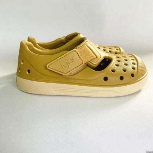 Igor Cangrejeras Respetuosas Malibu Solid Barefoot mostaza