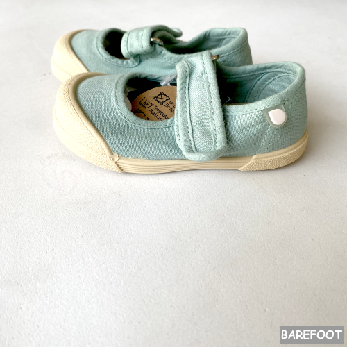 Igor Merceditas Barefoot para Niñas Lona verde agua